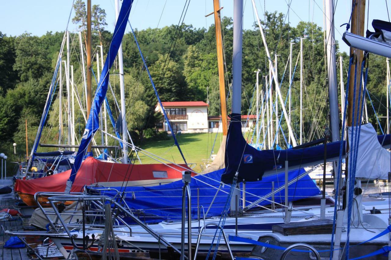 Yacht Club Barrandov Hotel Kožlí u Orlíka Exterior foto